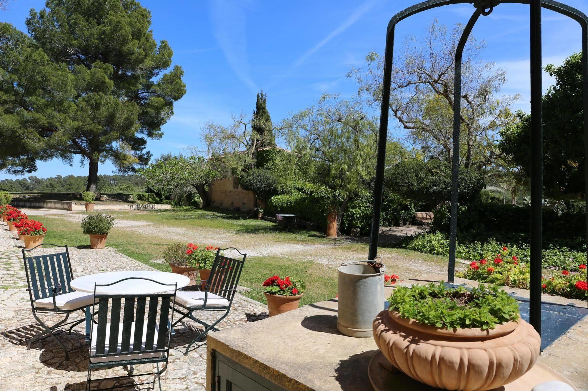 Landhaus Oliver Moragues Grandhouse & Vineyard