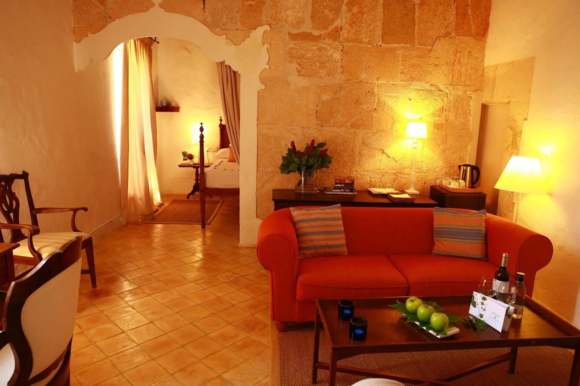 Landhaus Oliver Moragues Grandhouse & Vineyard *